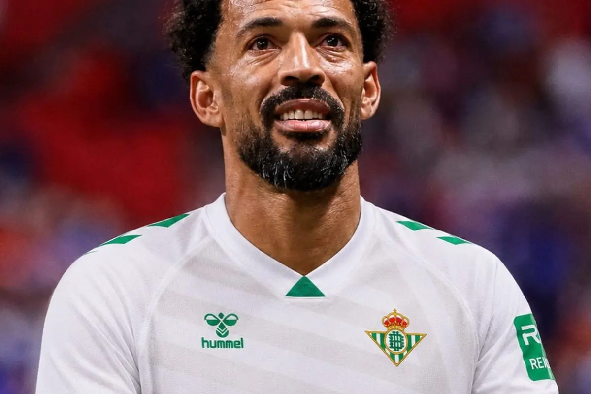Time de elite da Espanha contrata goleiro Vozinha