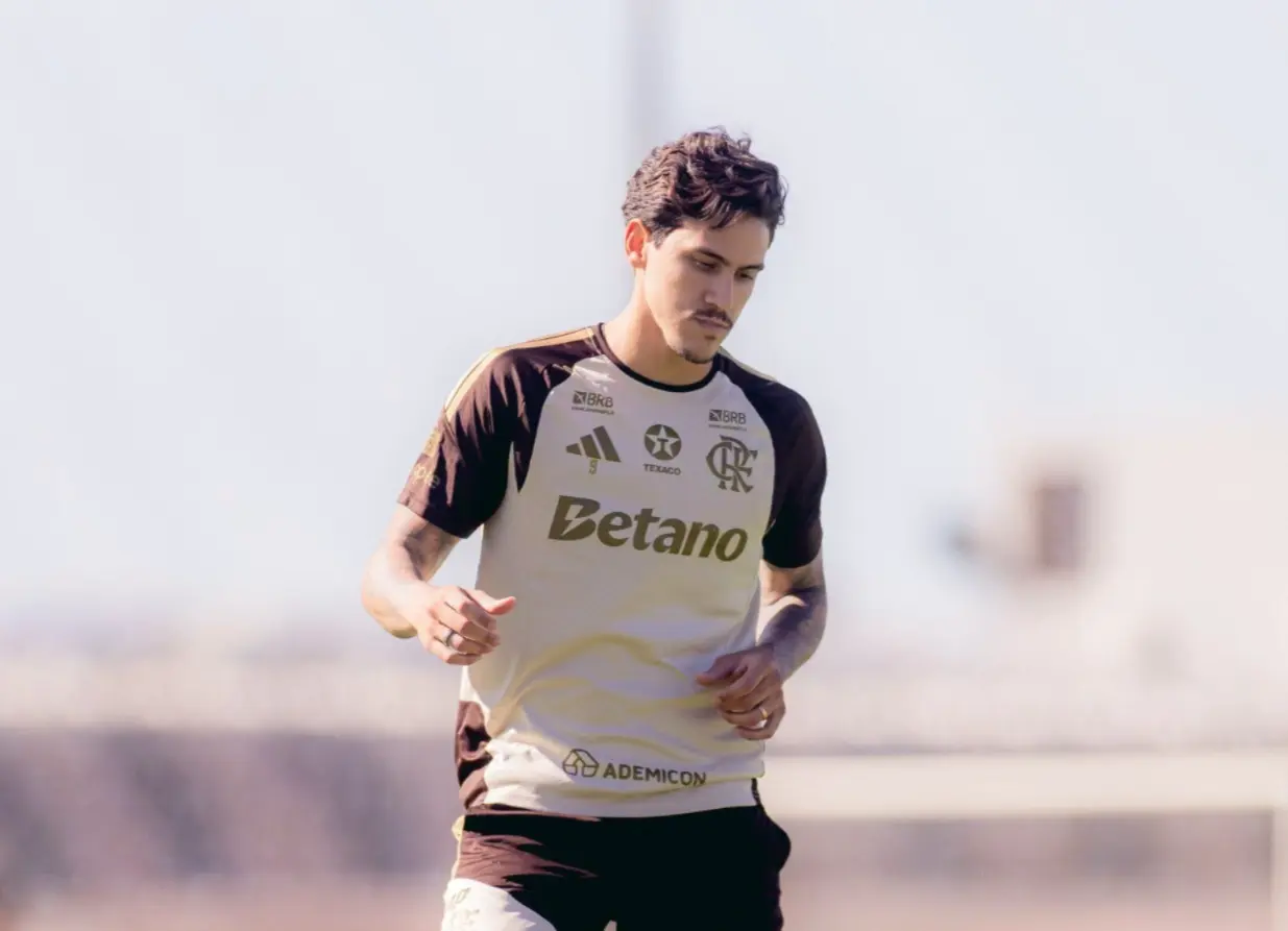 “Trabalhando para retornar à seleção”, diz Pedro do Flamengo