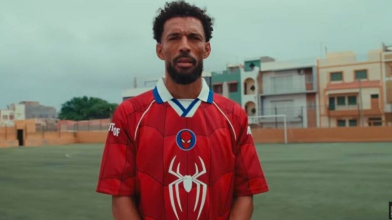 Estrela da Copa, Vózinha vira herói em propaganda do novo ‘Homem Aranha’