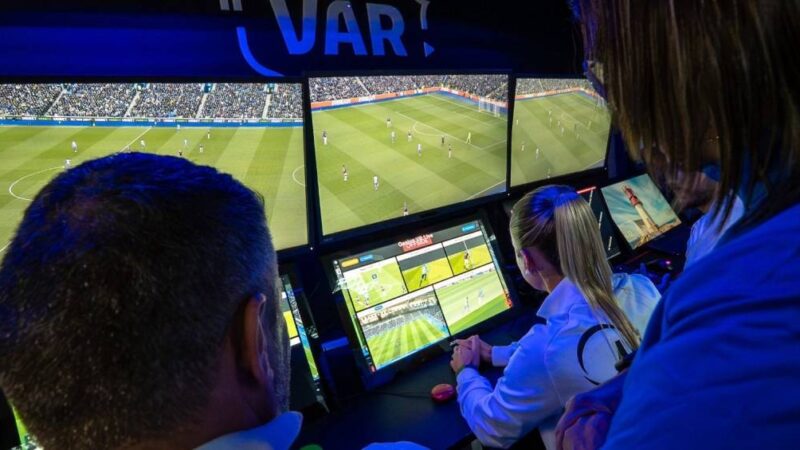 CBF anuncia no Brasileirão adoção de tecnologia usada na Copa do Mundo