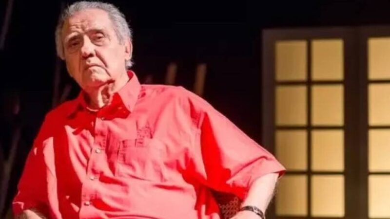Filho de Barretão revela posicionamento político de pai em velório