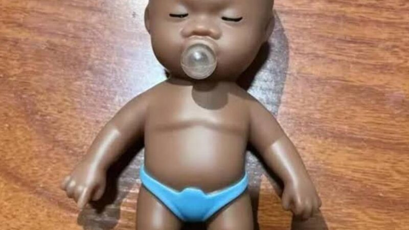 Boneca Natasha: quando a violência se torna entretenimento