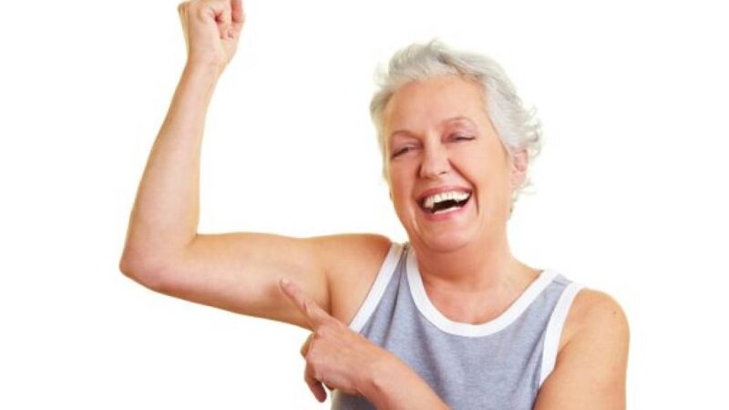 Conheça o exercício que ajuda idosos a emagrecer e preservar massa muscular