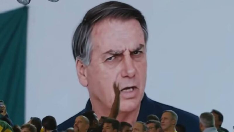 Campanha de Flávio flerta com o risco e testa indicados por seu pai ao STF