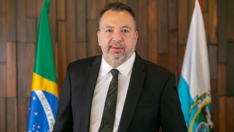 Moraes manda soltar ex-prefeito de Belford Roxo preso em operação da PF com fuzil no carro