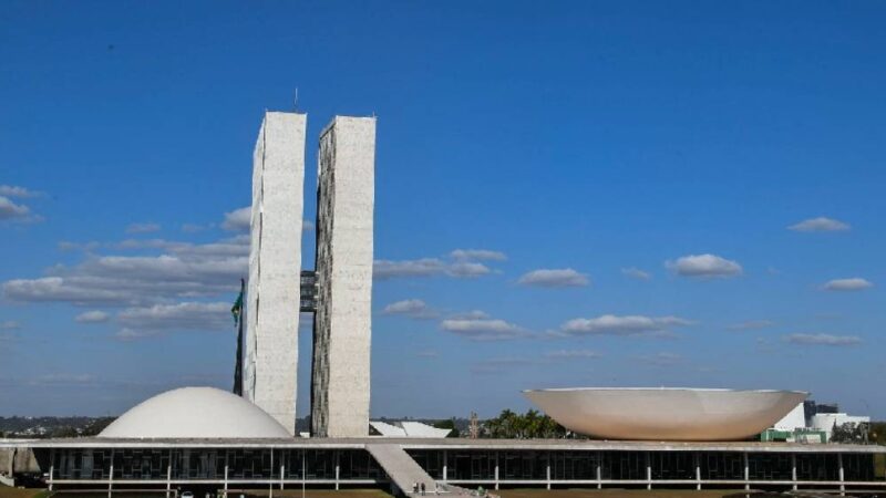 Lei que coloca partidos políticos no radar do Coaf avança no Congresso