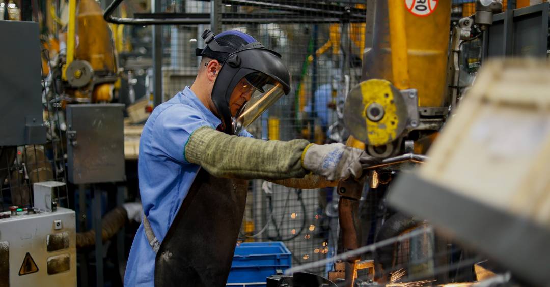 Expectativa vs. Realidade: Indústria fecha início do ano abaixo das projeções, aponta CNI