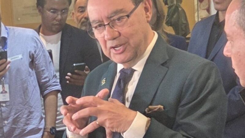 Augusto Cury defende taxação de BETS e substituição de servidores por IA