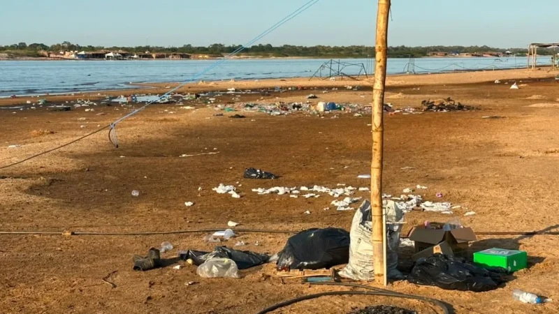3 toneladas de lixo são retiradas de praia no Araguaia
