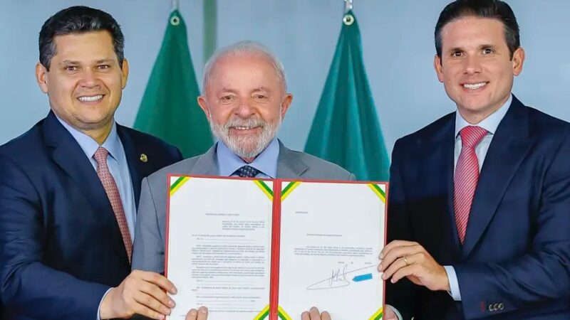 Lula normaliza divergências entre Poderes, mas diz que o que importa é votar prioridades do povo