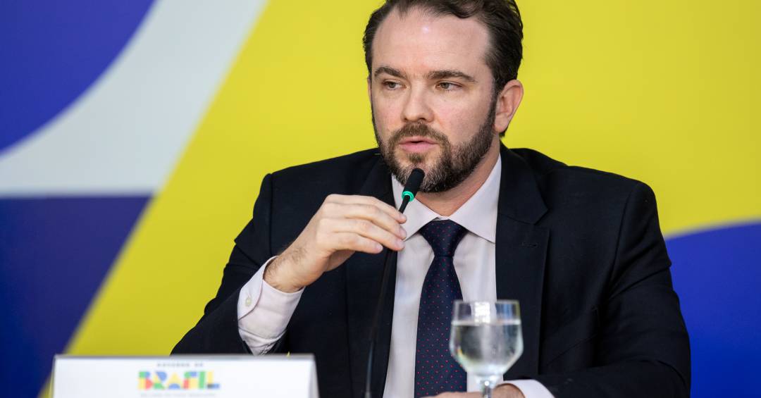 A previsão do governo para o valor do salário mínimo em 2027