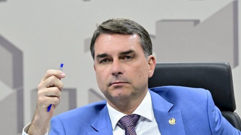 Como a decisão do Republicanos prejudica a estratégia de Flávio em duas frentes