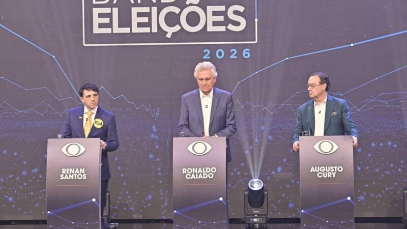 Fraldas, ofensas e ausências: o resumo do primeiro debate entre candidatos a presidente