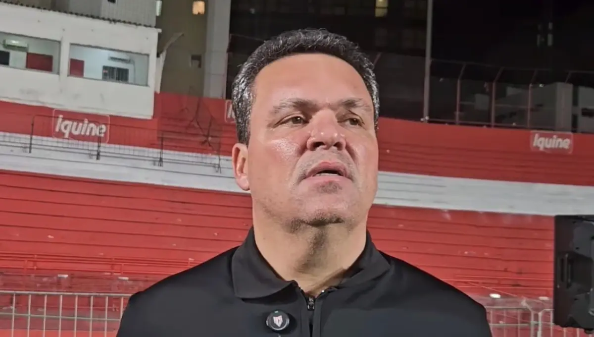 Adson Batista faz apelo à torcida antes de clássico com Vila Nova