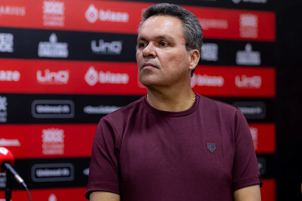 Adson Batista revela que já chamou Gustavo Maia de “bundudo”