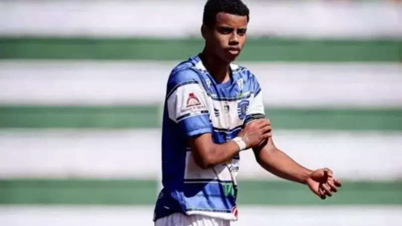 Após morte de atleta de 17 anos, Independente presta homenagem