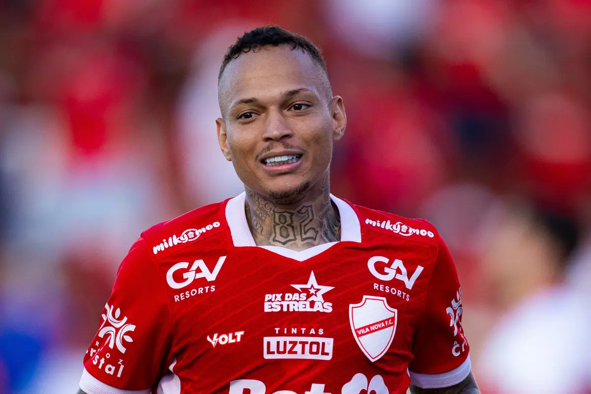 Artilheiro do Vila Nova na Série B está há um mês sem marcar