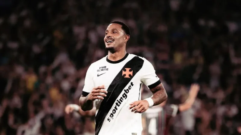 Atacante do Vasco, David é alvo de operação da Polícia Civil