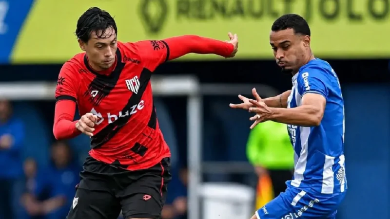Atlético tem dificuldades no 1° tempo e empata sem gols com Avaí