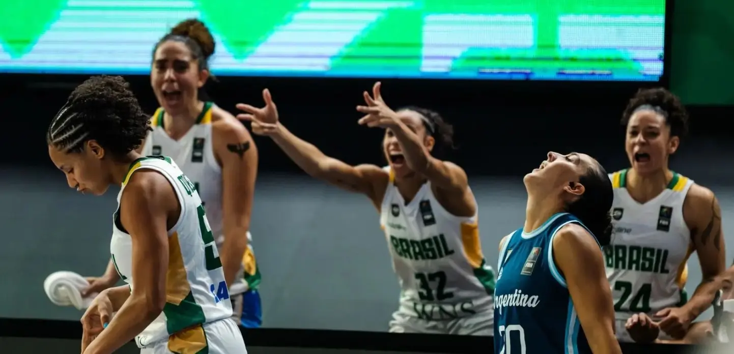 Brasil encara o México na semifinal e busca vaga em 2028