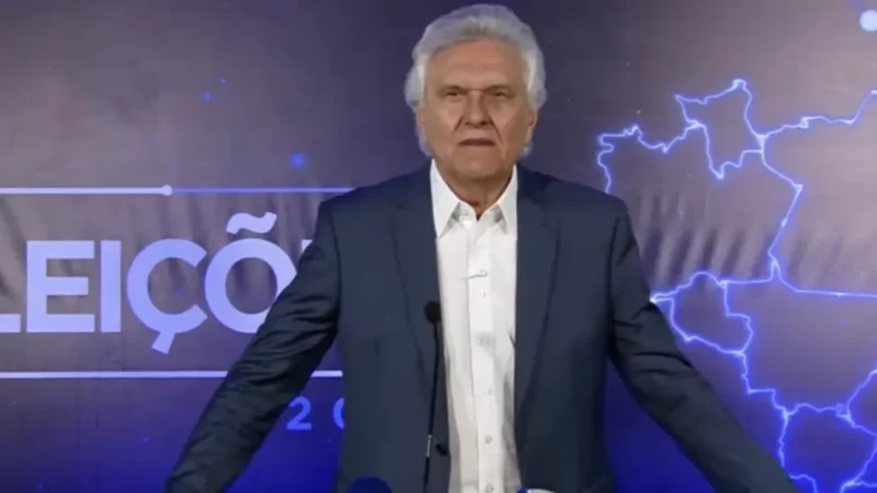 Caiado diz que Flávio e Lula deveriam ter registros cassados