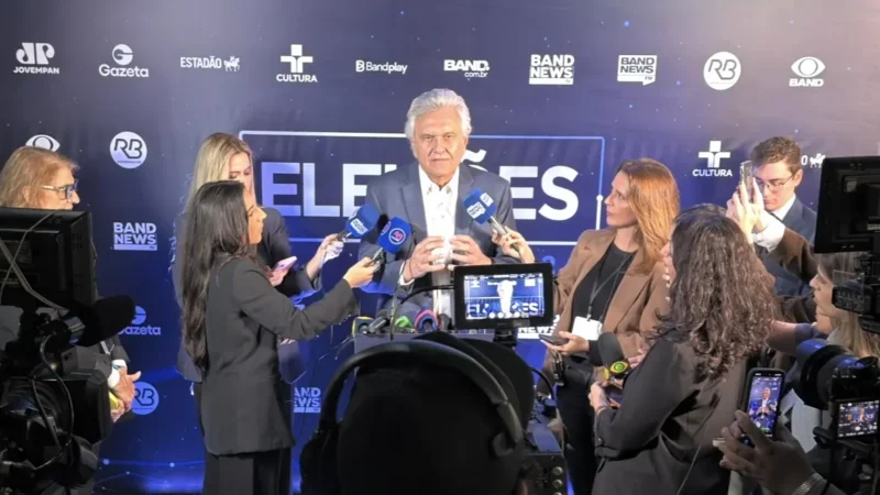 Caiado usa primeiro debate para vender experiência em Goiás e buscar espaço fora da polarização