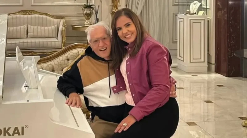 Carlos Alberto de Nóbrega fala da esposa 43 anos mais nova; veja