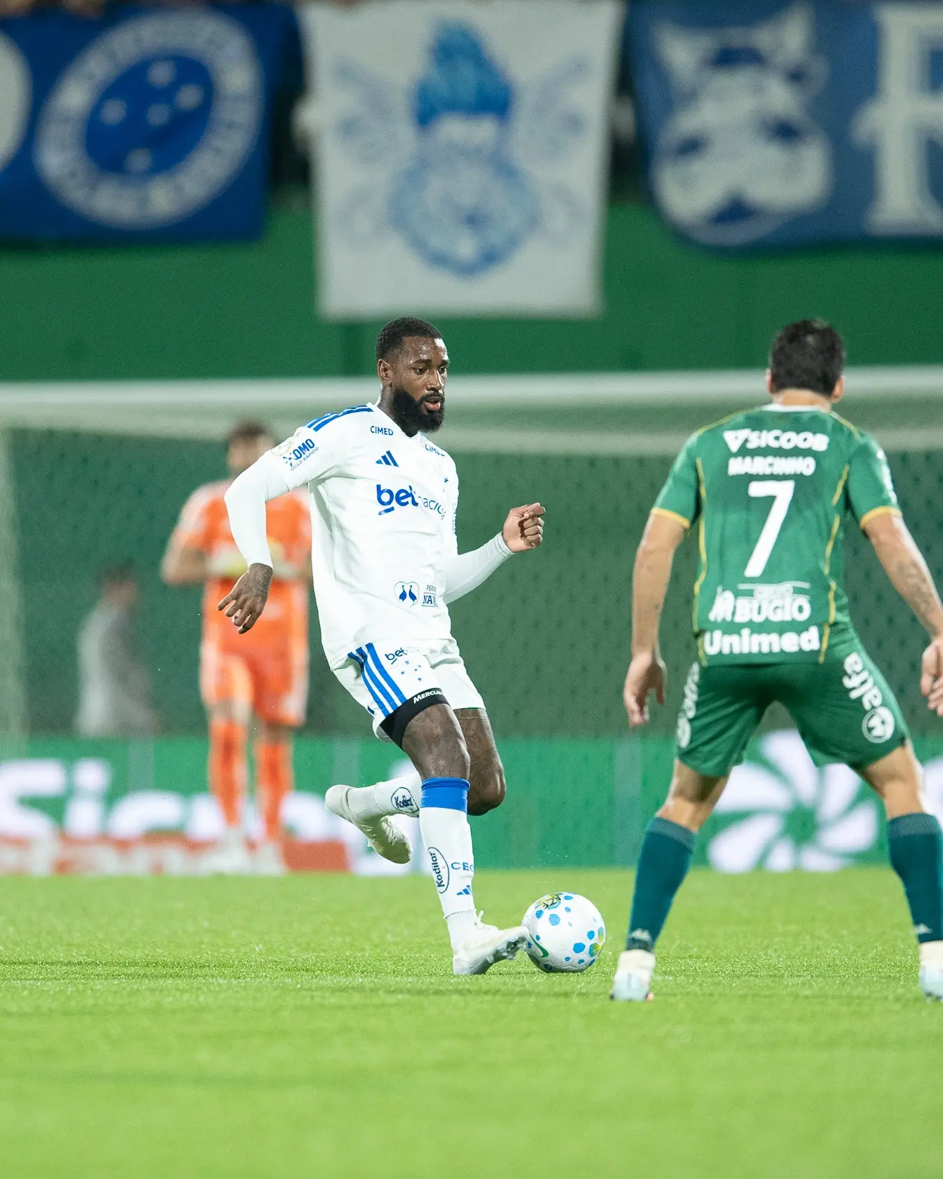 Chape e Cruzeiro amargam o 4º empate sem gols