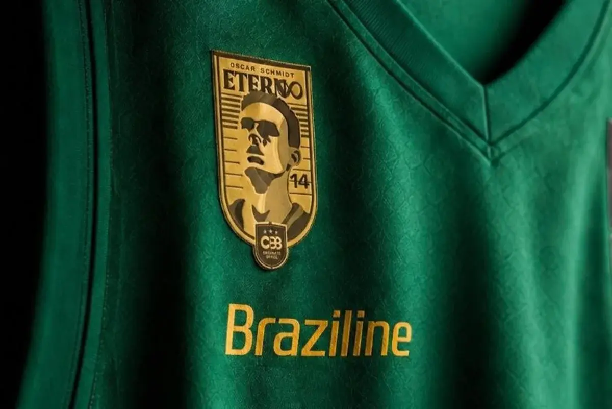 Com homenagens a Oscar, Brasil sofre 1ª derrota nas Eliminatórias