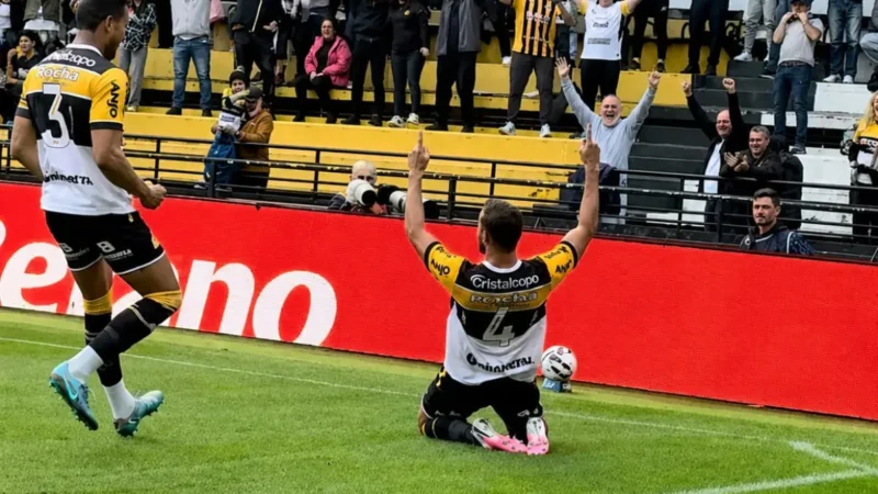 Criciúma sai na frente do Goiás pela Série B; veja como foi