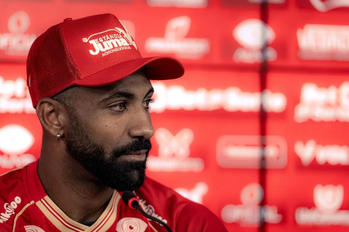 Everton Galdino retorna ao Vila Nova focado no acesso à Série A