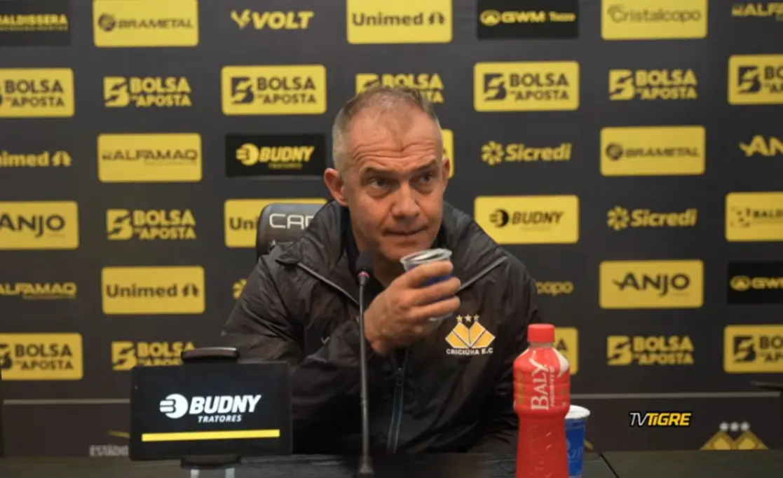 Ex-técnico de Vila e Atlético diz não ter time grande na Série B