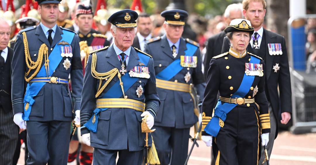 A esperança de rei Charles III com retorno do príncipe Harry ao Reino Unido