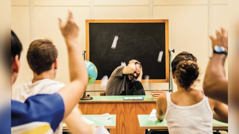 Ao mestre, sem carinho: casos de agressão de alunos contra professores avançam no Brasil