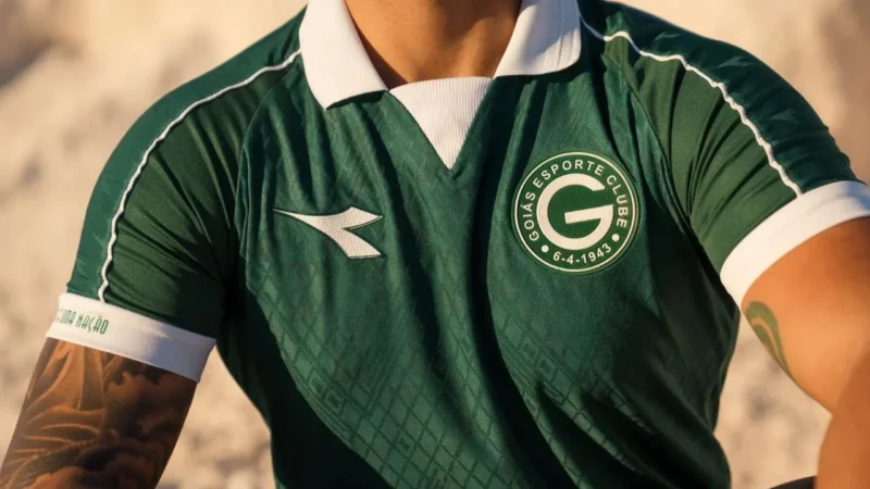 Goiás e Diadora lançam uniformes para a temporada