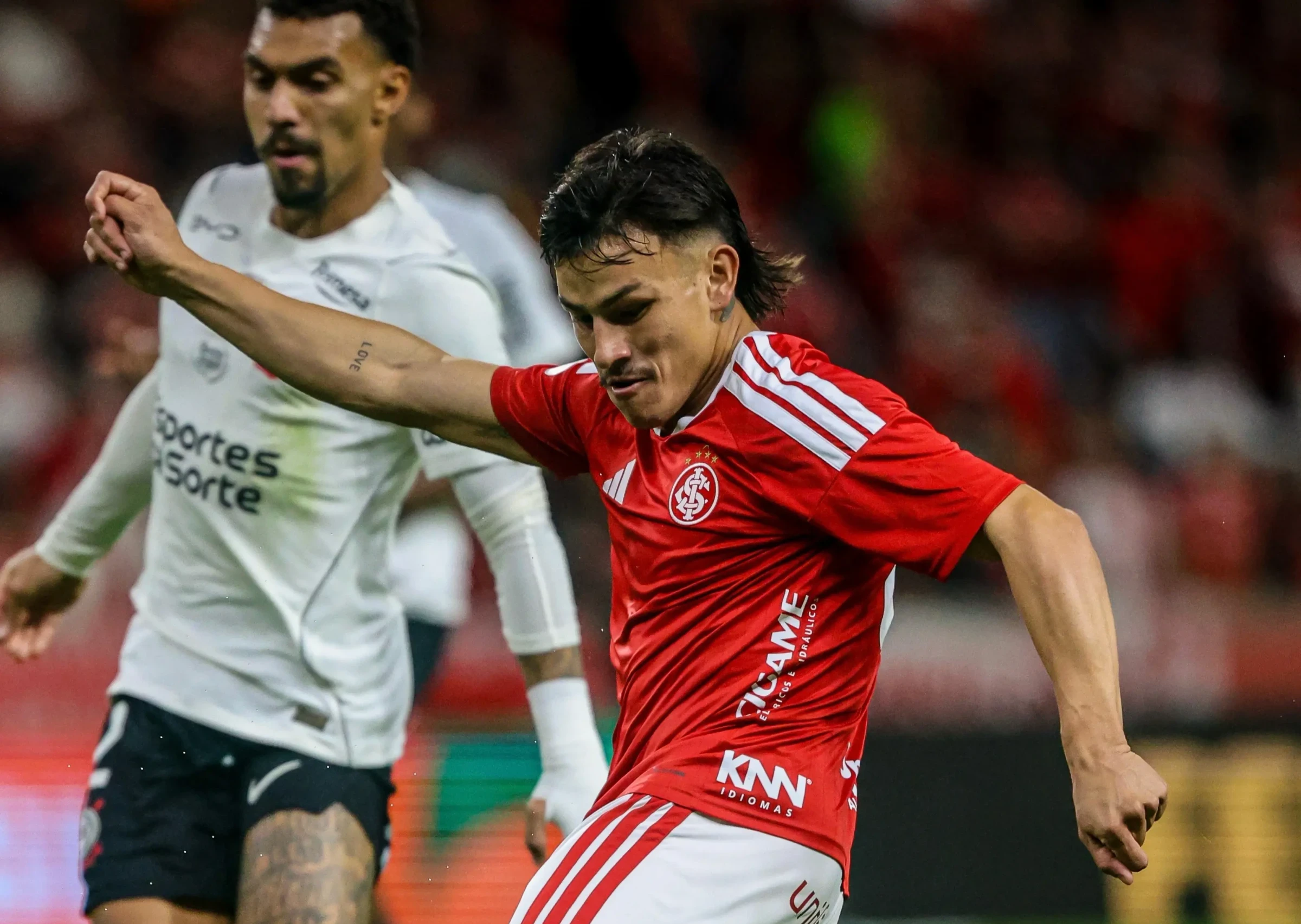 Internacional abre vantagem contra o Corinthians nas oitavas