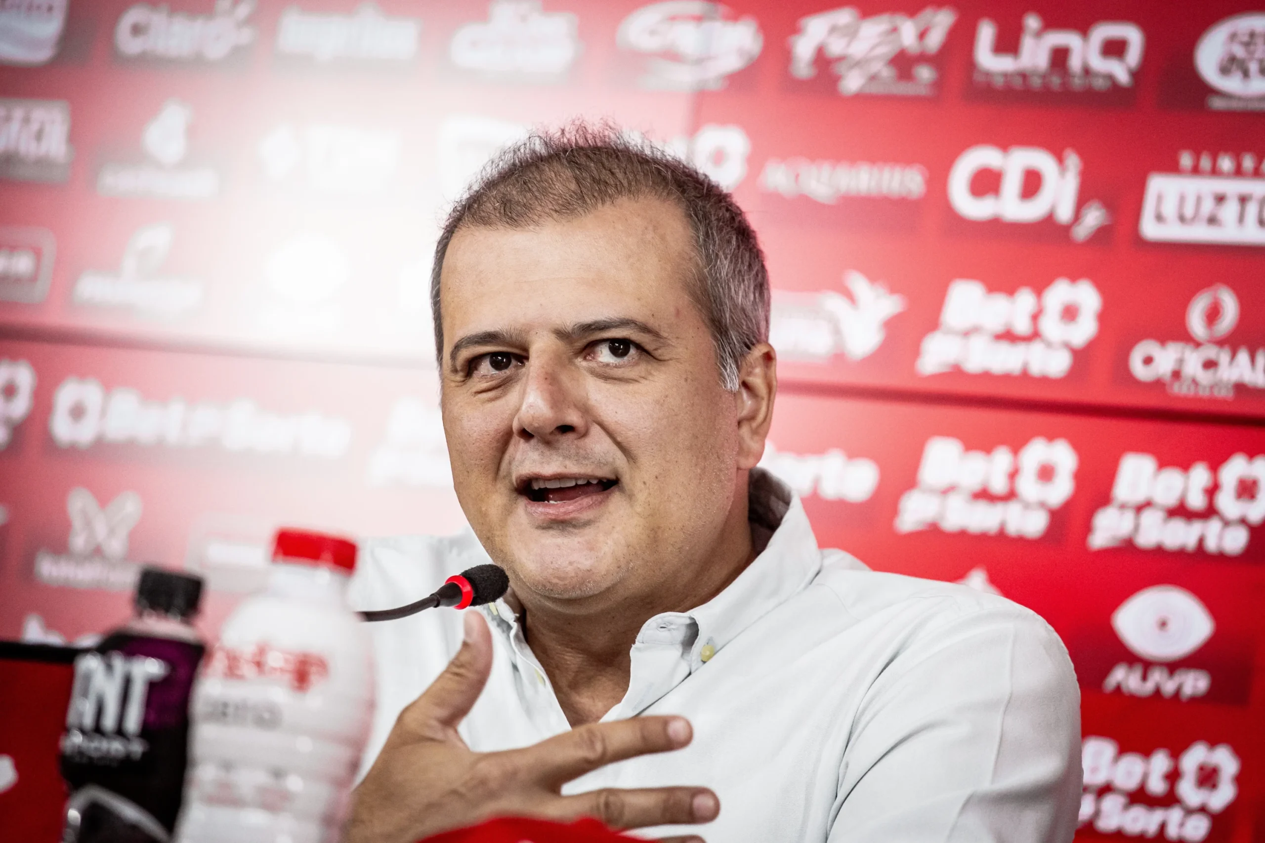 Leandro Bittar vibra com aumento no sócio-torcedor do Vila Nova