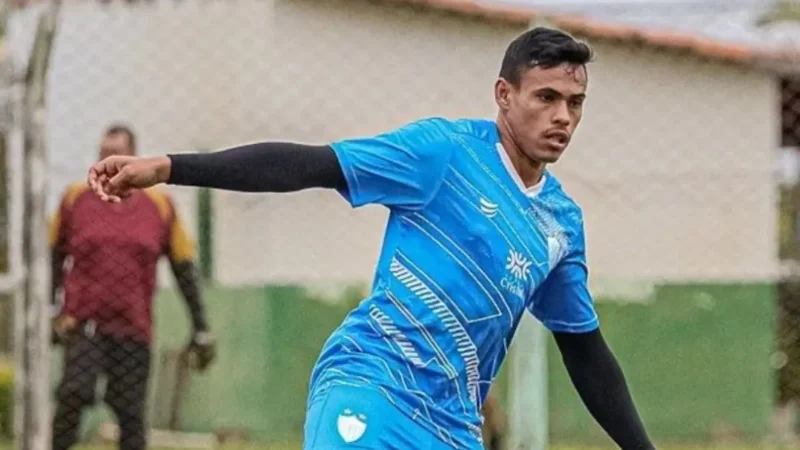 Líder da Divisão de Acesso, Rio Verde anuncia volante ex-Crac