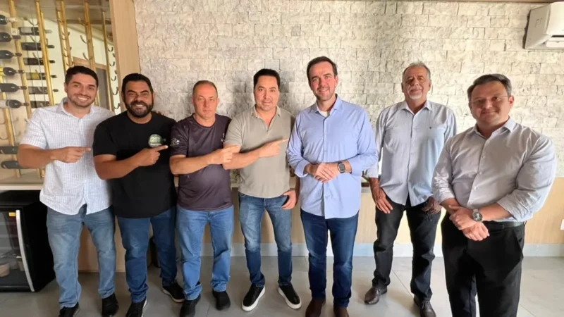 Mendanha recebe apoio de auxiliares de Mabel ao Senado