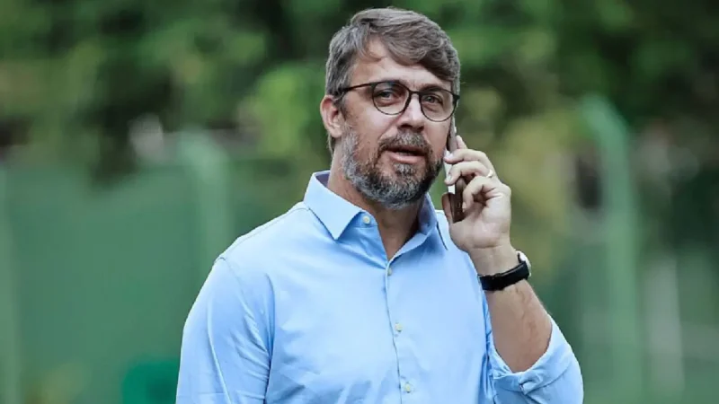 Michel Alves diz que não contrata mais
