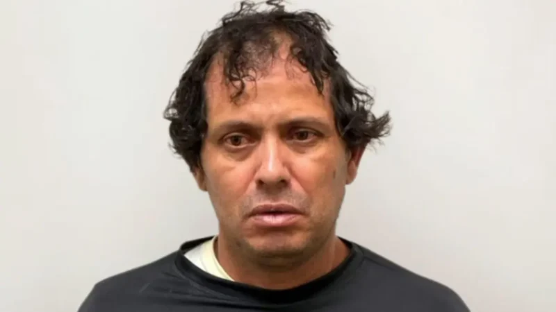 Motorista tira calça para passageira durante corrida em Anápolis