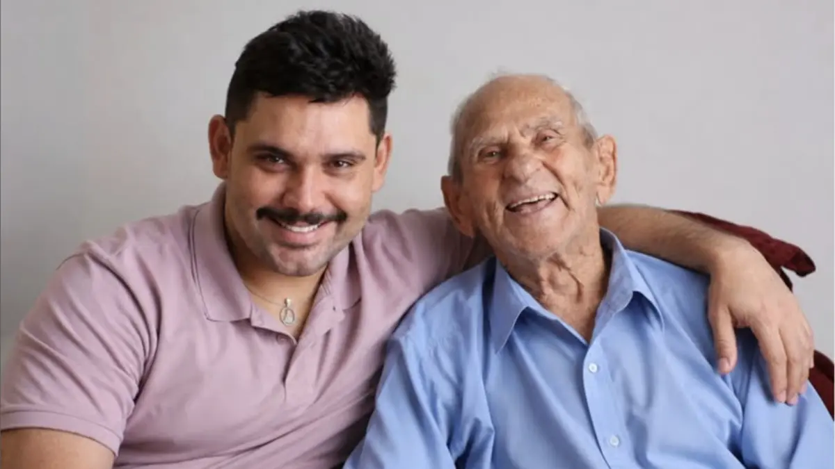 Neto de Vovô Anésio é acusado de usar IA do avô em campanha