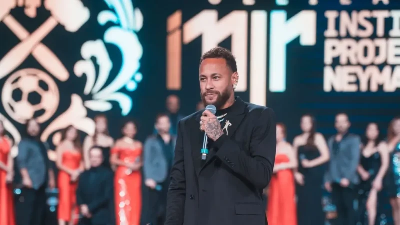 Neymar em campo? Craque fala sobre jogo da volta contra o Remo