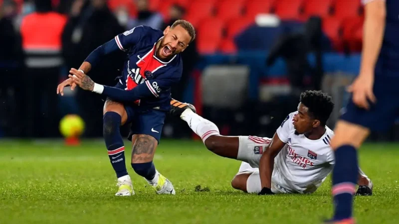 Neymar x Thiago Mendes: passo a passo da “treta” que já dura 6 anos