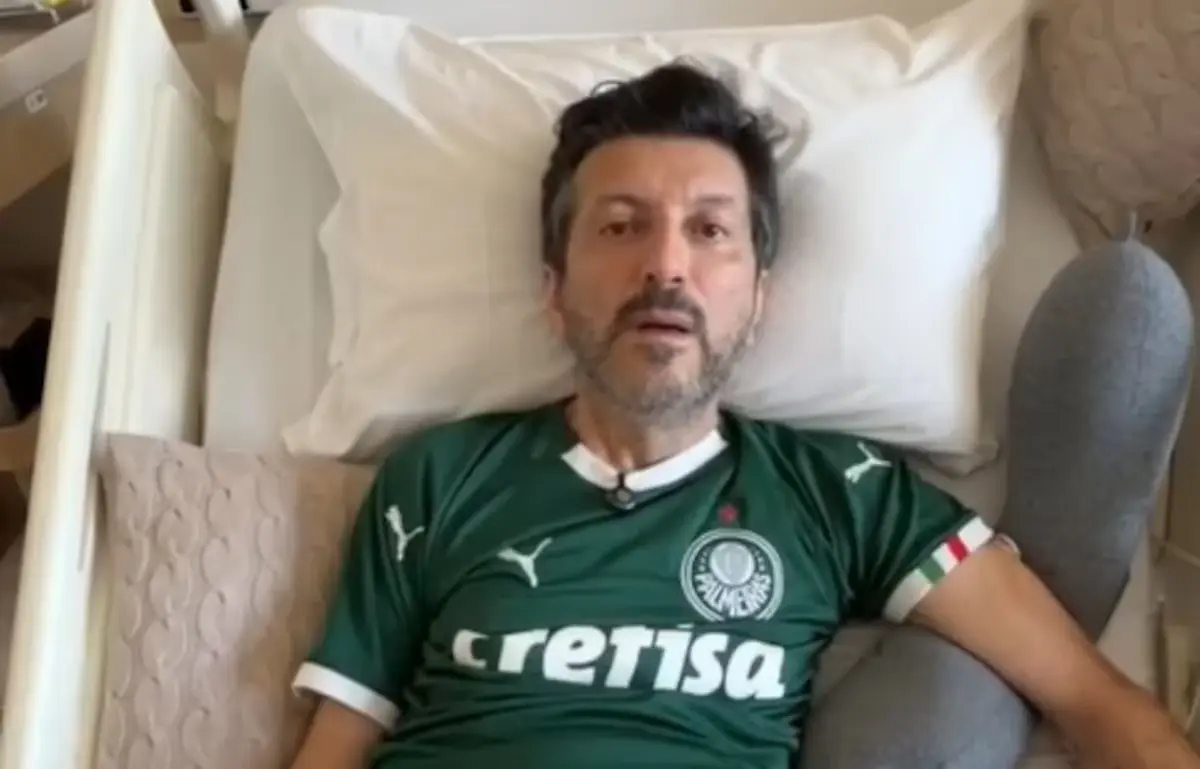 Piloto brasileiro escreve nome de Lito Sousa no céu do Texas; veja