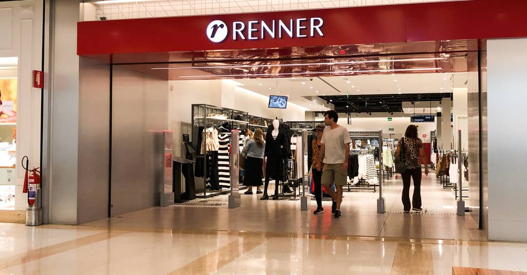 Copa prejudica ritmo de vendas da Renner e empresa corta projeção de receita