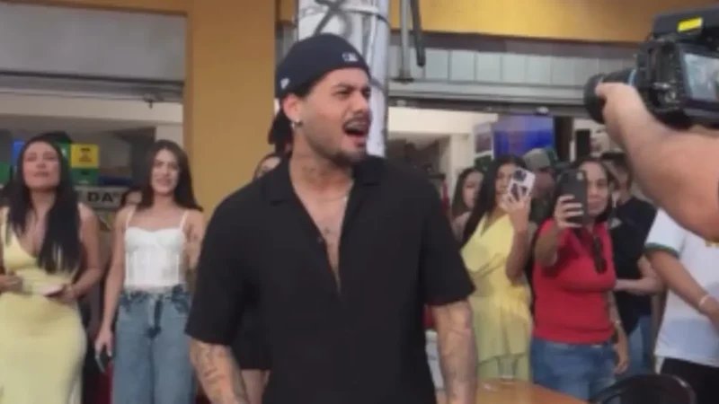 Zé Felipe grava clipe em bar da Vila Redenção, em Goiânia