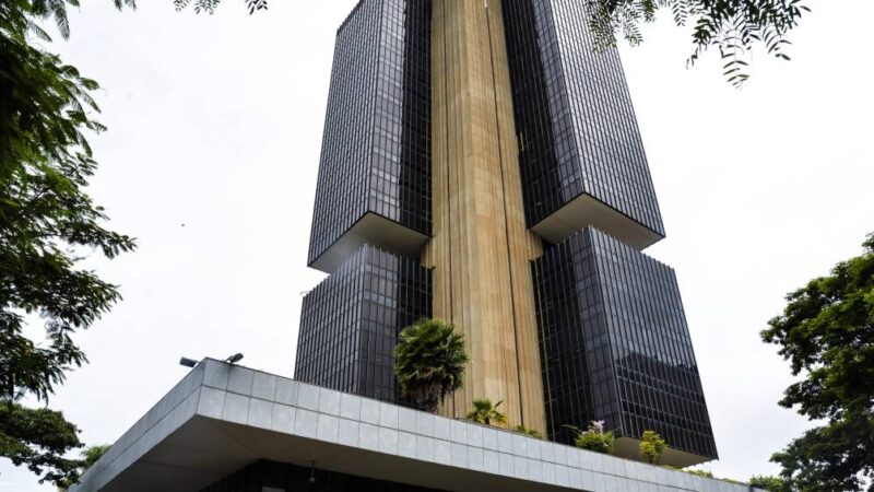 Mercado reduz projeção da inflação pela 6ª semana seguida, mostra Focus