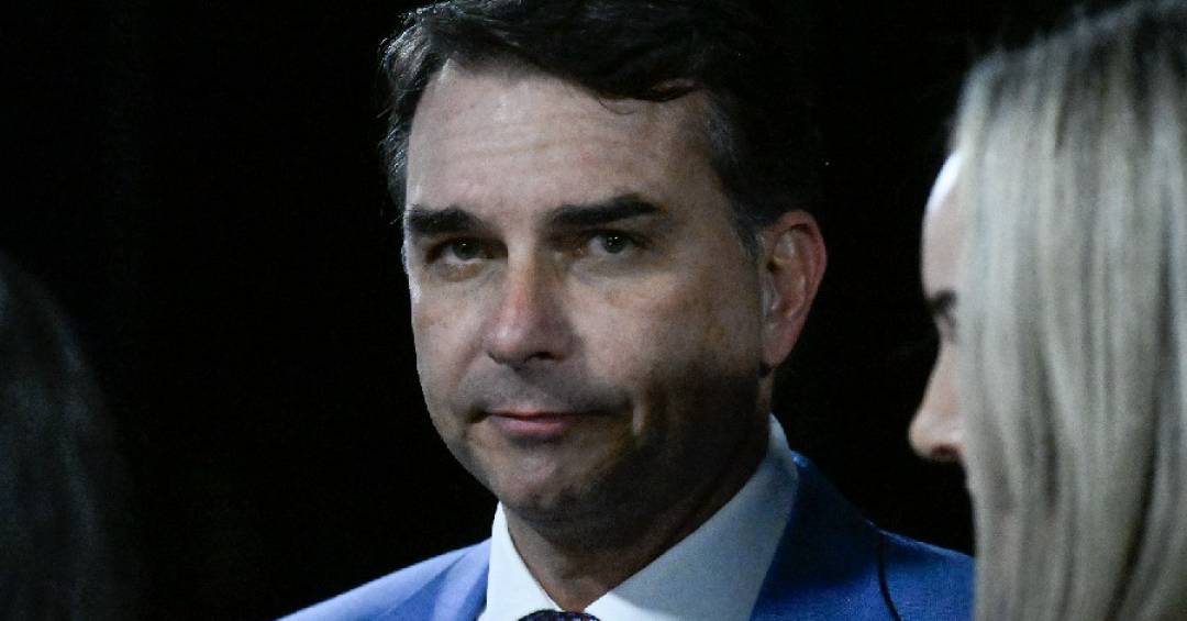 Flávio Bolsonaro sobre ausência em debate: ‘Não são meus adversários’