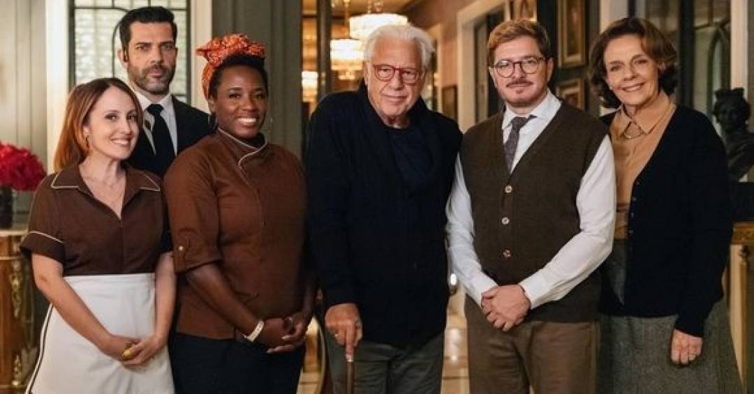 O quarteto de ‘empregados CLT’ que se tornou trunfo em ‘Quem Ama Cuida’